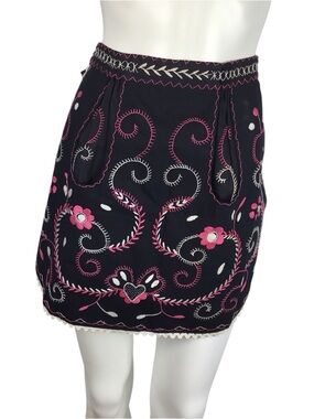 Hand Crafted Embroidered Black & Pink Floral Apron Waist Half
